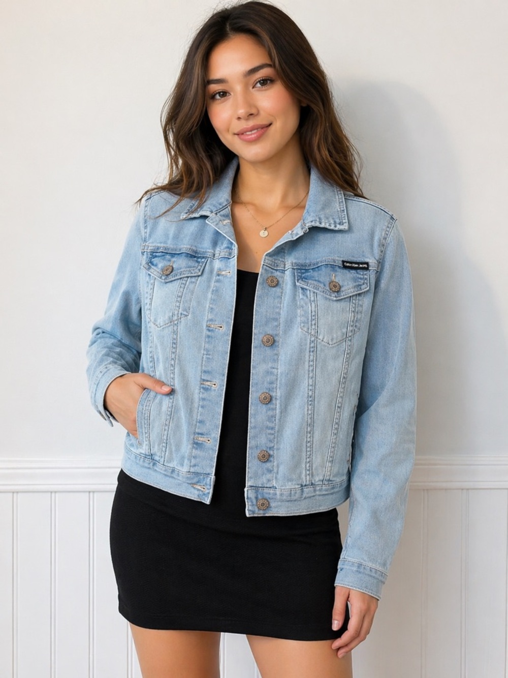 Calvin Klein Light Wash Denim Jacket – Small/Medium – Classic Cropped Fit